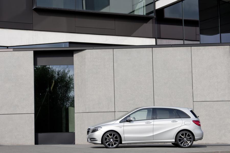  Mercedes-Benz B-Class 2011 года  (фото 129 из 204)